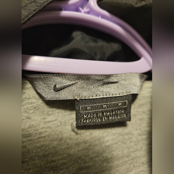 Nike Men's Raincoat - Picture 2 of 7